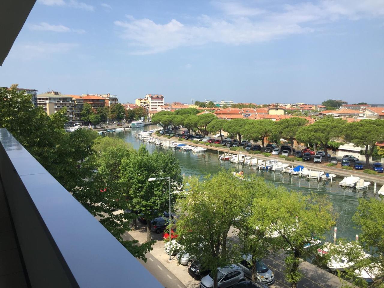 Aparthotel Miramare Grado Exterior photo