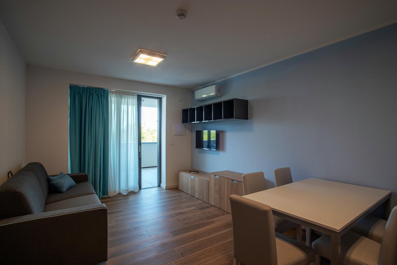 Aparthotel Miramare Grado Exterior photo
