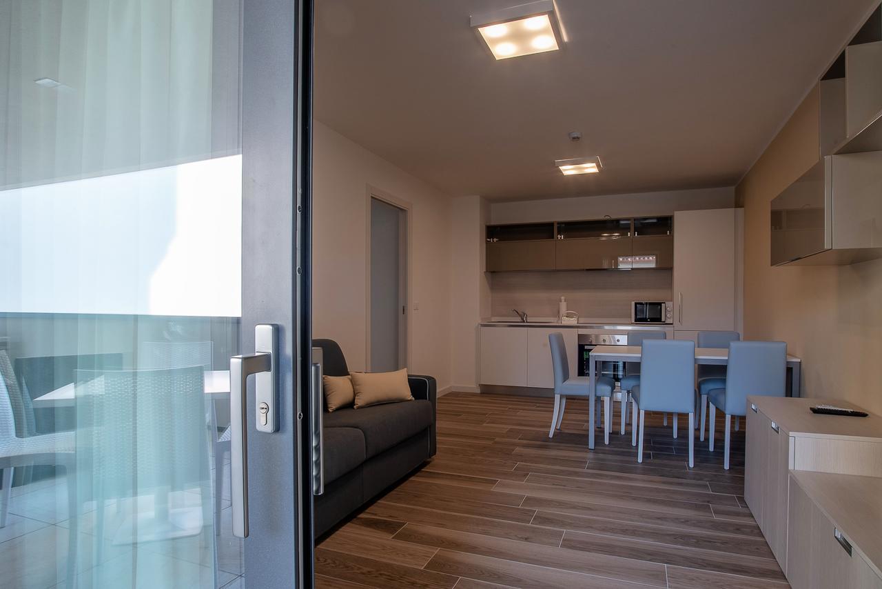 Aparthotel Miramare Grado Exterior photo