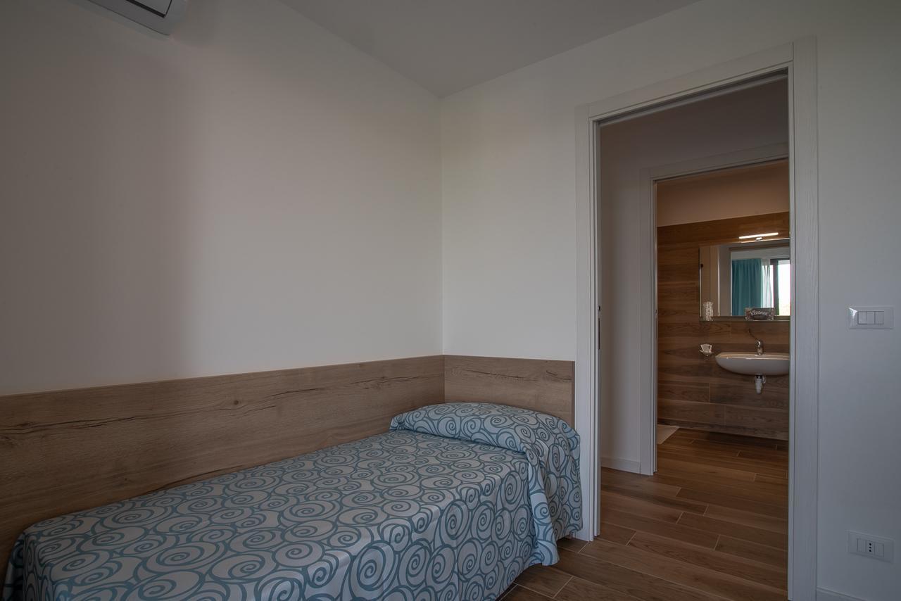 Aparthotel Miramare Grado Exterior photo