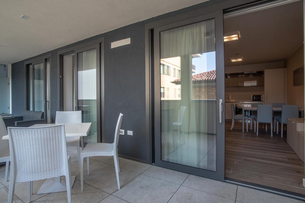 Aparthotel Miramare Grado Exterior photo