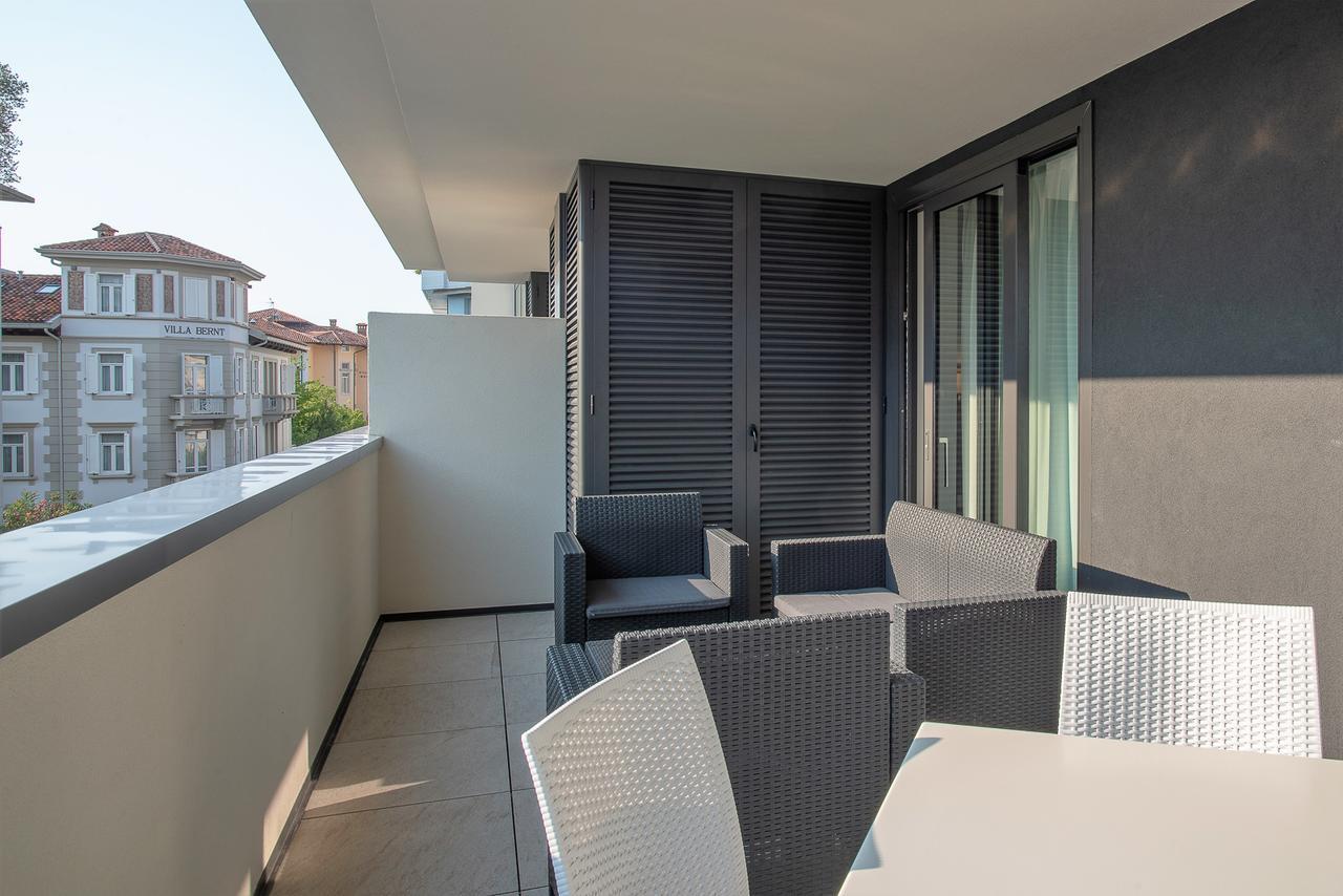 Aparthotel Miramare Grado Exterior photo
